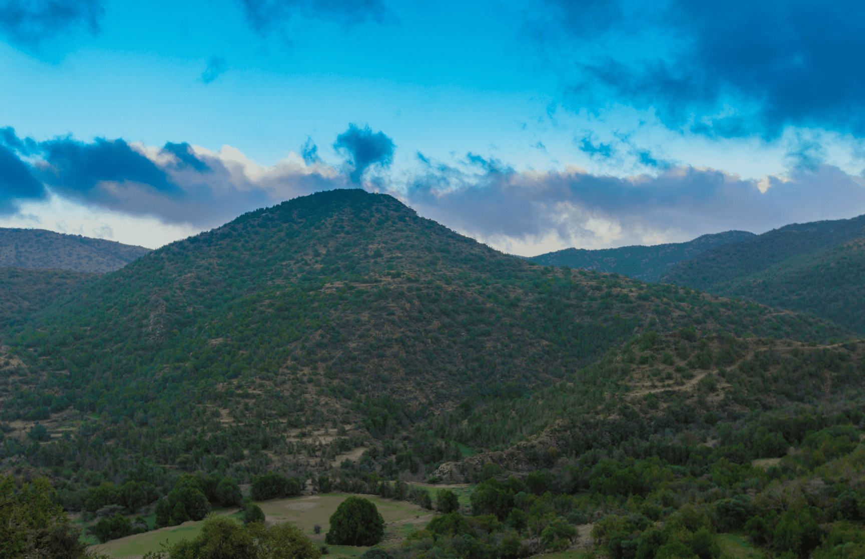 Al Mandaq mountain